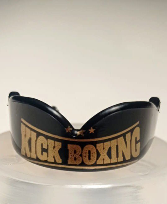 Bucal con Diseño Kick Boxing